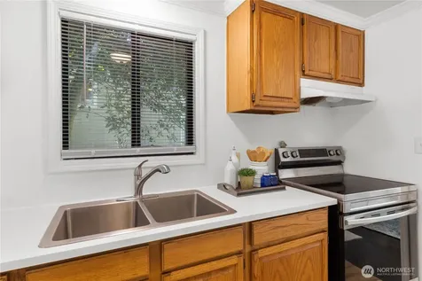 12656 74th Place S Seattle WA 98178