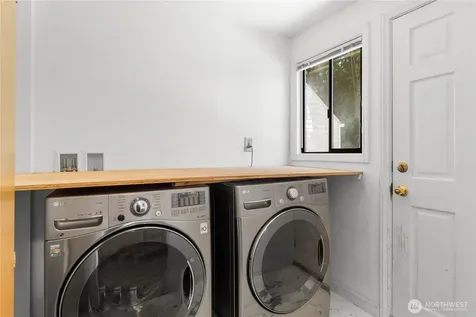 12656 74th Place S Seattle WA 98178