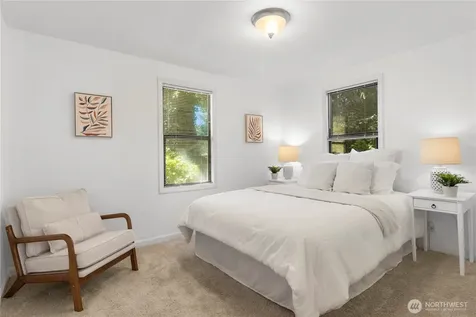 12656 74th Place S Seattle WA 98178