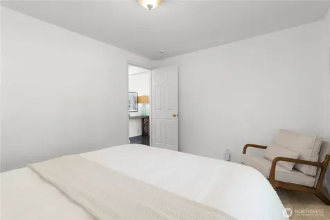 12656 74th Place S Seattle WA 98178