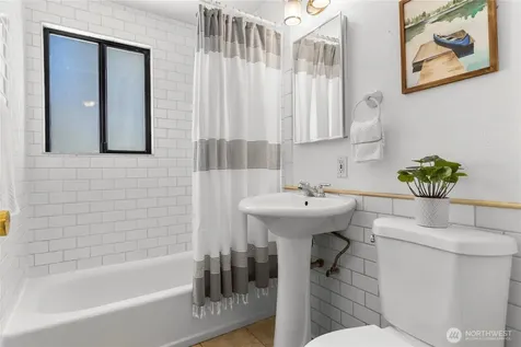 12656 74th Place S Seattle WA 98178