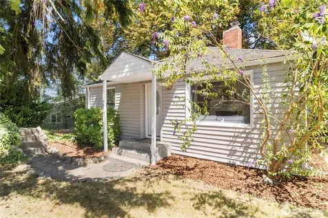 12656 74th Place S Seattle WA 98178