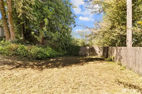 12656 74th Place S Seattle WA 98178