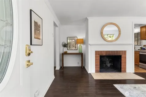 12656 74th Place S Seattle WA 98178