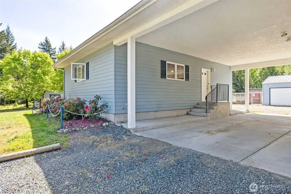 5611 S Doss Road Port Angeles WA 98362