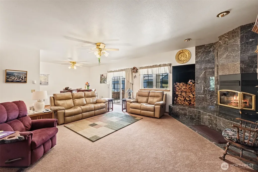 5611 S Doss Road Port Angeles WA 98362