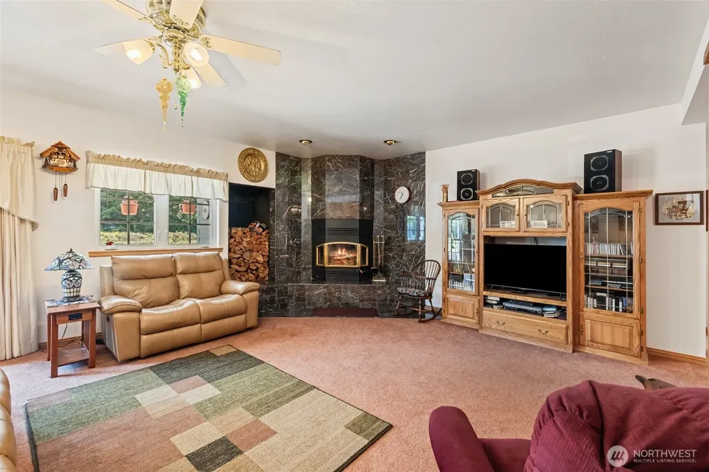 5611 S Doss Road Port Angeles WA 98362
