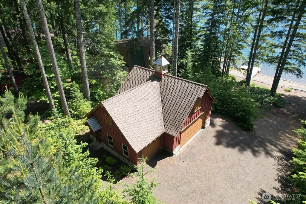 61 N Potlatch Drive N Hoodsport WA 98548