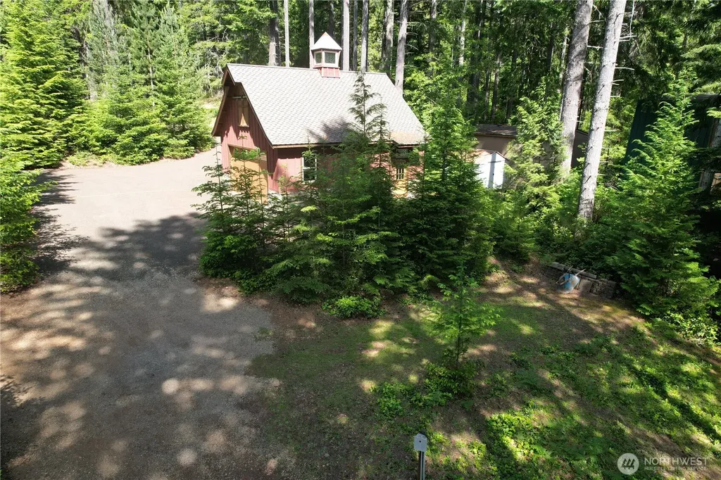 61 N Potlatch Drive N Hoodsport WA 98548
