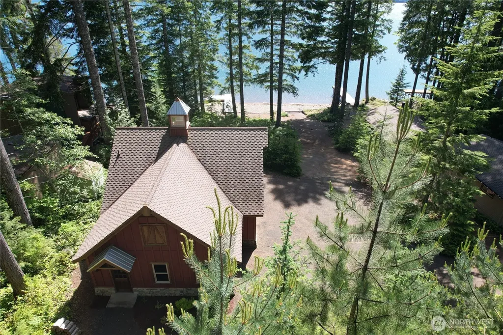 61 N Potlatch Drive N Hoodsport WA 98548