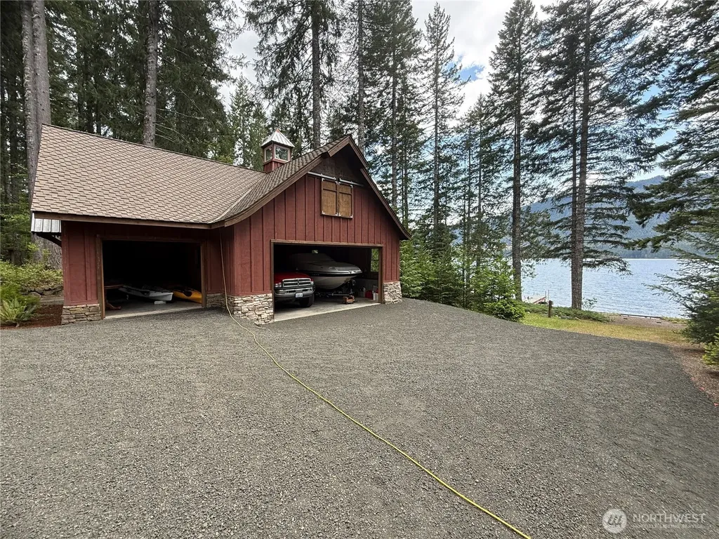 61 N Potlatch Drive N Hoodsport WA 98548