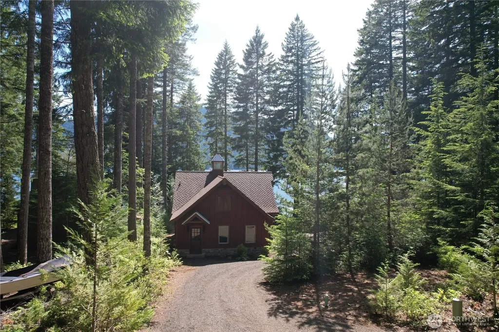 61 N Potlatch Drive N Hoodsport WA 98548