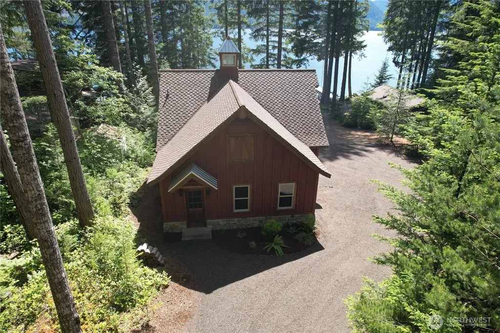 61 N Potlatch Drive N Hoodsport WA 98548