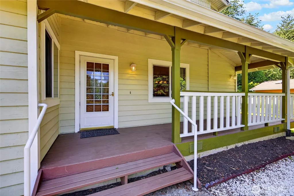 19232 Yew Way Snohomish WA 98296