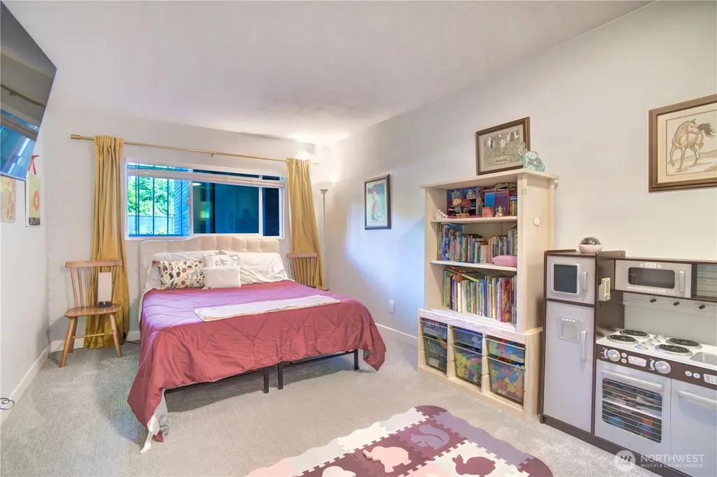 4545 Sand Point Way NE Seattle WA 98105