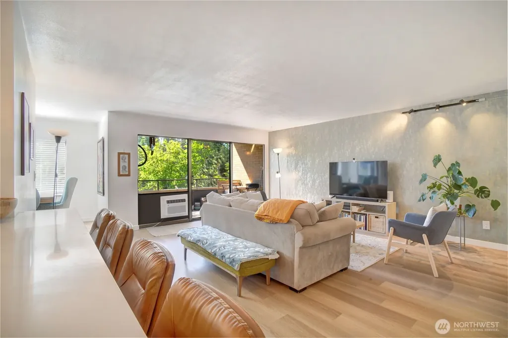 4545 Sand Point Way NE Seattle WA 98105