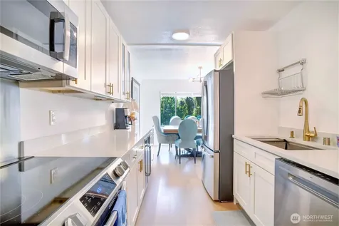 4545 Sand Point Way NE Seattle WA 98105
