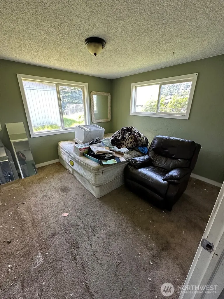 2712 67th Avenue W University Place WA 98466