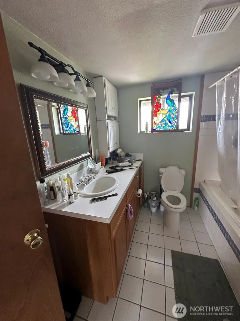2712 67th Avenue W University Place WA 98466