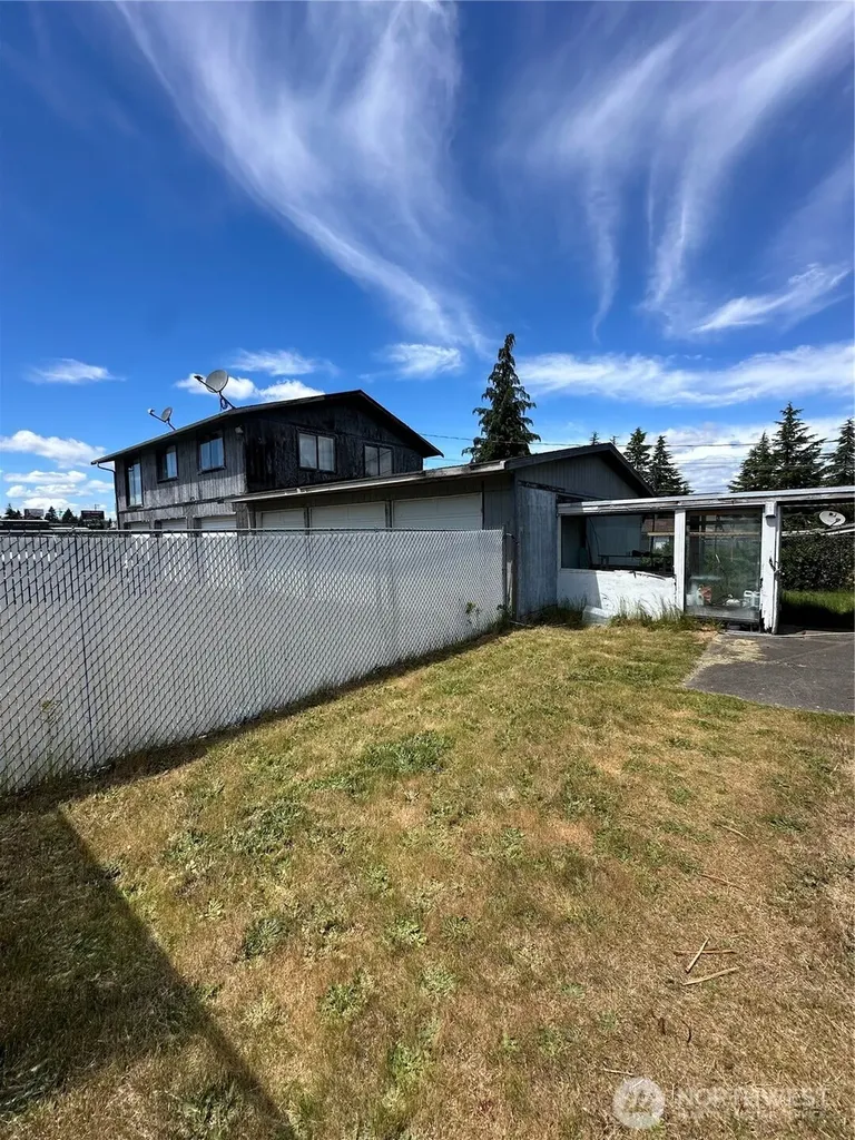 2712 67th Avenue W University Place WA 98466