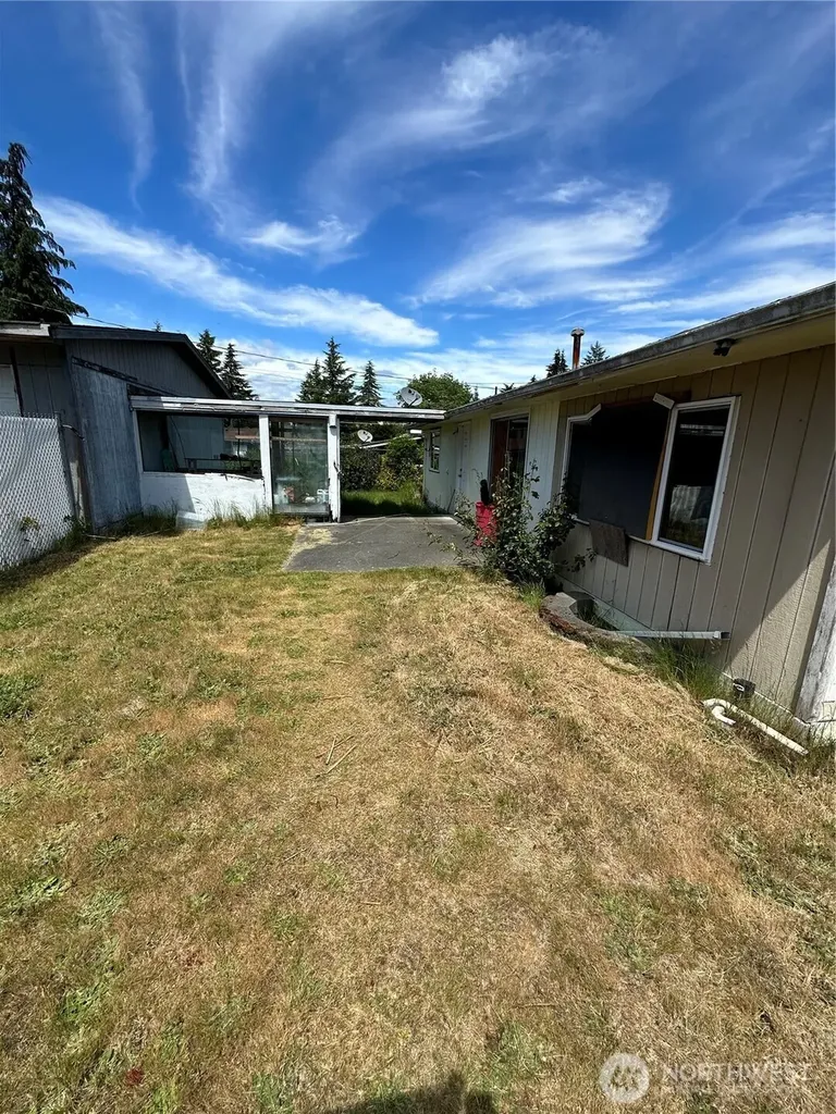 2712 67th Avenue W University Place WA 98466