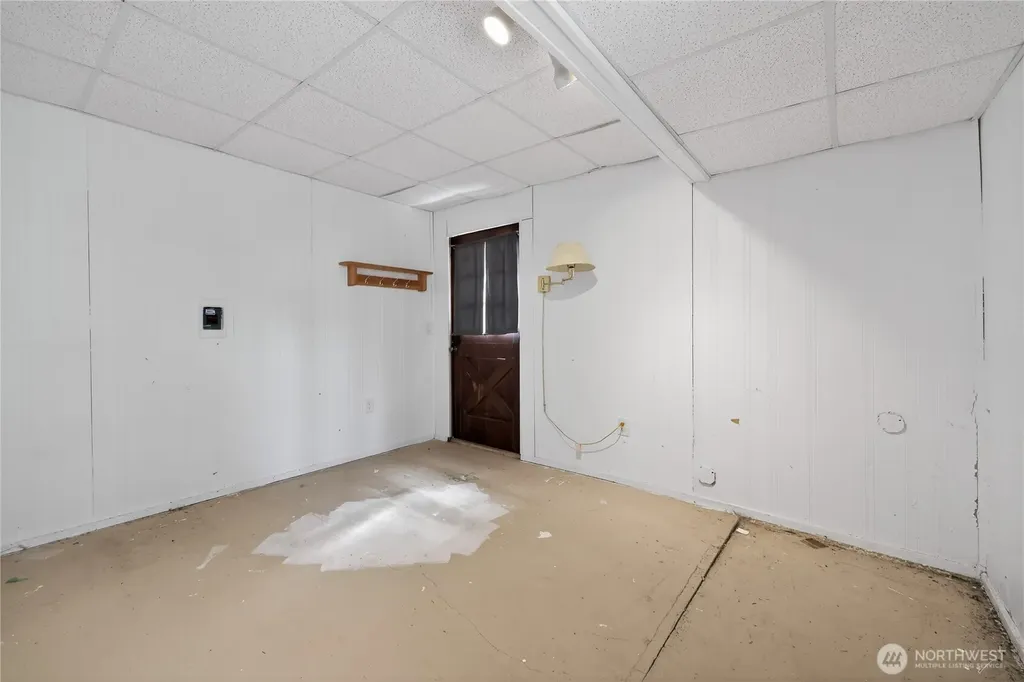 819 E Madrona Boulevard NW Lakebay WA 98349