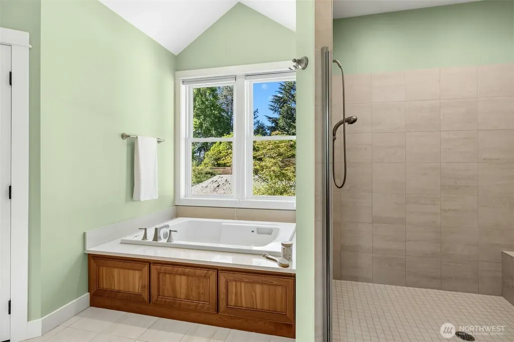 15809 Virginia Point Road NE Poulsbo WA 98370