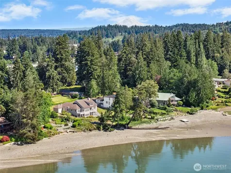 15809 Virginia Point Road NE Poulsbo WA 98370