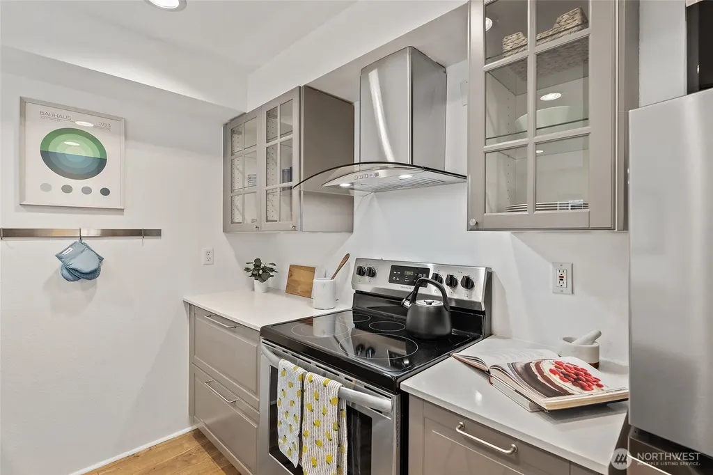 1926 Fairview Avenue E Seattle WA 98102