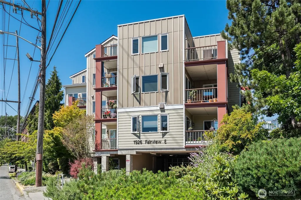 1926 Fairview Avenue E Seattle WA 98102