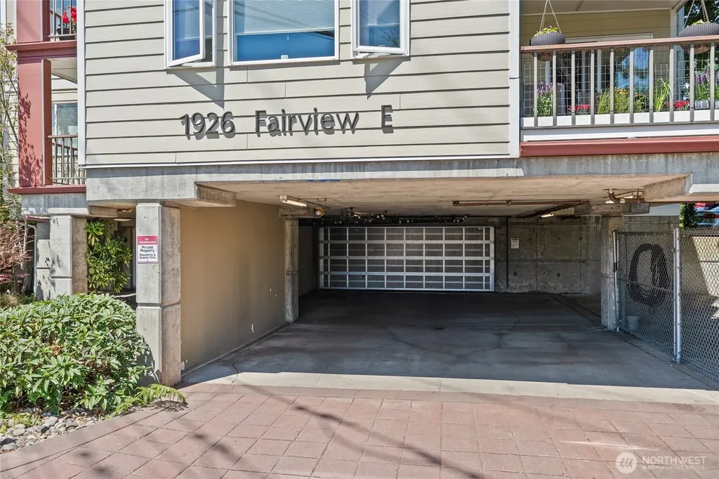 1926 Fairview Avenue E Seattle WA 98102
