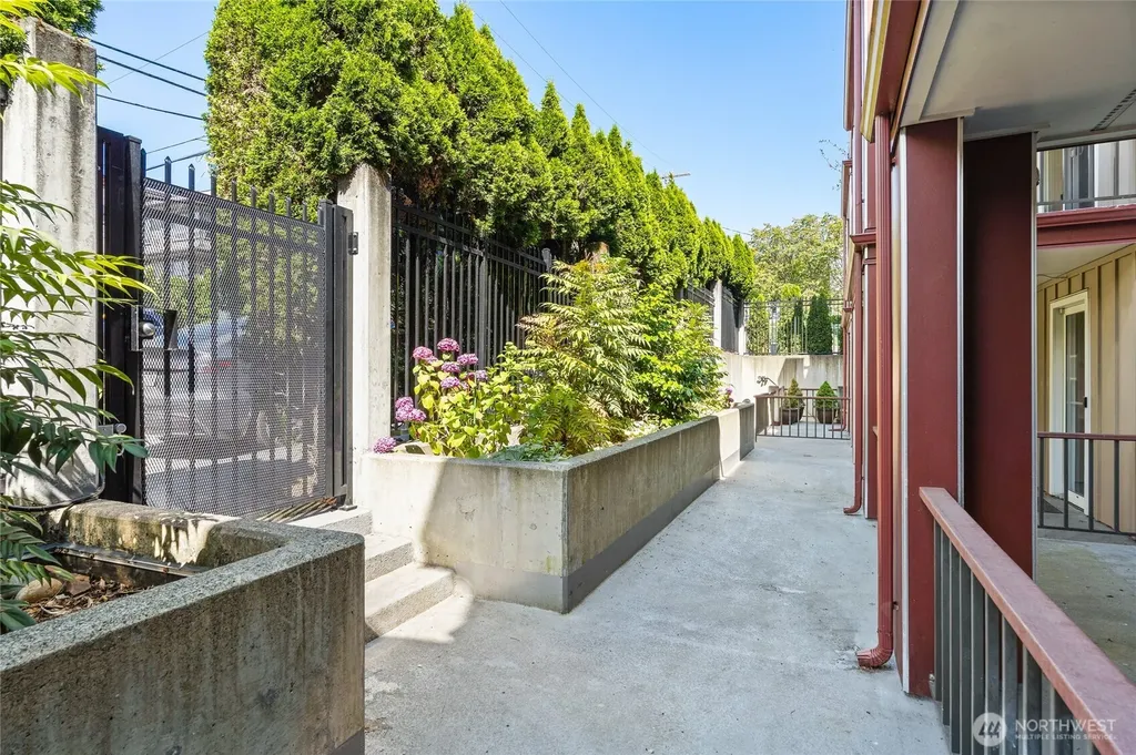 1926 Fairview Avenue E Seattle WA 98102