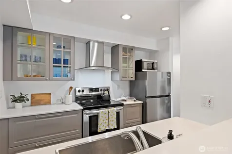 1926 Fairview Avenue E Seattle WA 98102