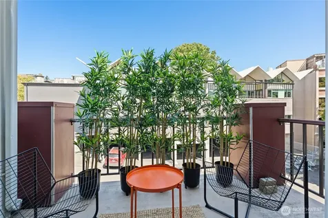 1926 Fairview Avenue E Seattle WA 98102