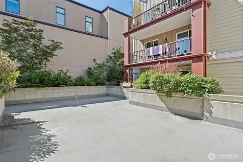 1926 Fairview Avenue E Seattle WA 98102