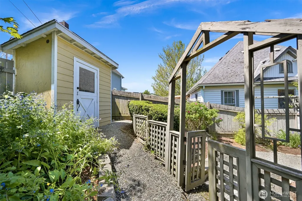 306 Potter Bellingham WA 98225