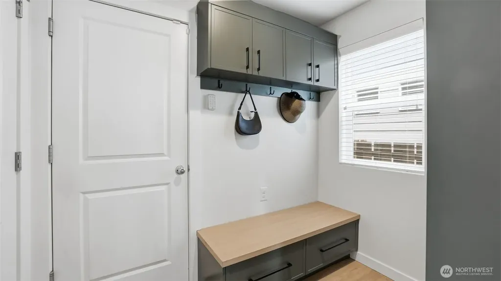 27442 209th Court SE Maple Valley WA 98038