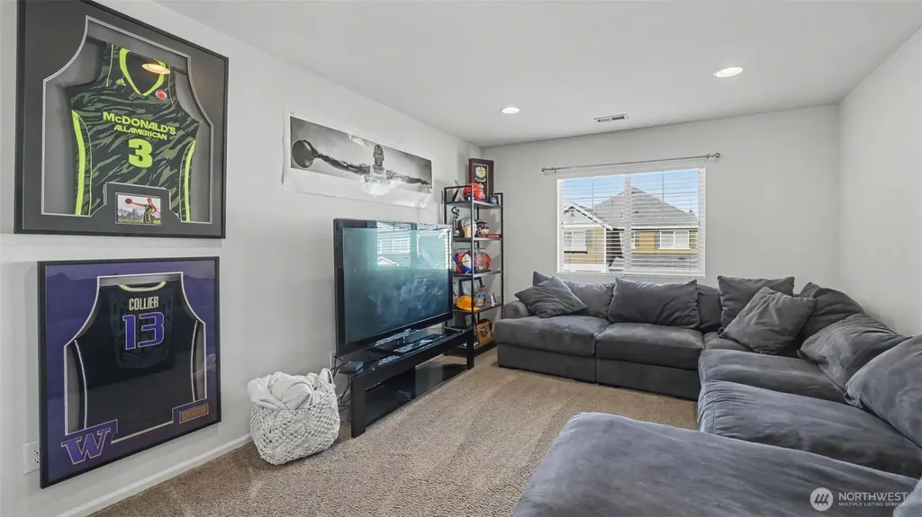 27442 209th Court SE Maple Valley WA 98038