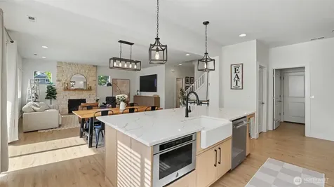 27442 209th Court SE Maple Valley WA 98038