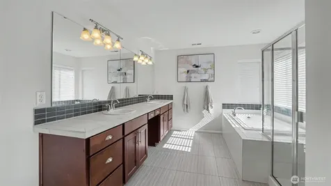 27442 209th Court SE Maple Valley WA 98038