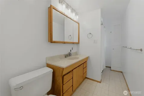24303 59th Avenue W Mountlake Terrace WA 98043