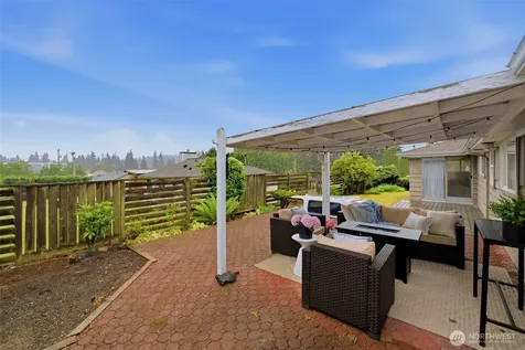 24303 59th Avenue W Mountlake Terrace WA 98043