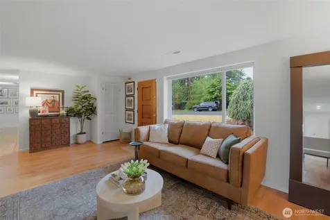 24303 59th Avenue W Mountlake Terrace WA 98043