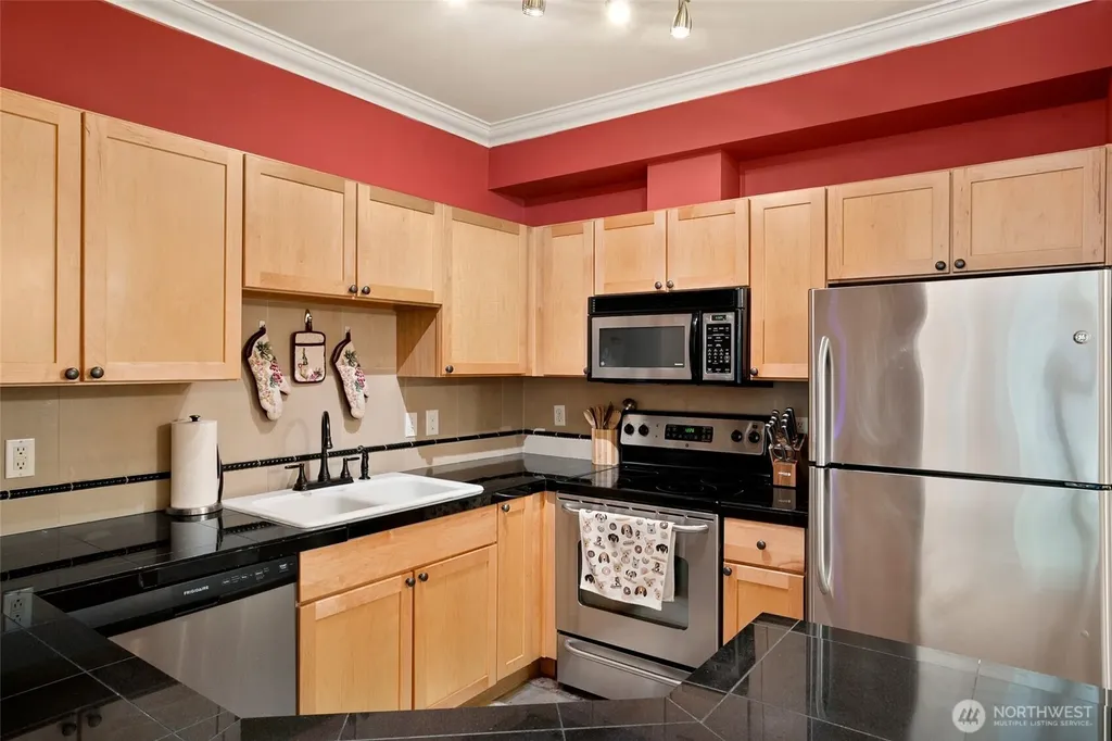 801 Rainier Avenue N Renton WA 98057