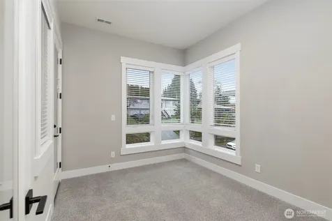 13045 75th Place S Seattle WA 98178