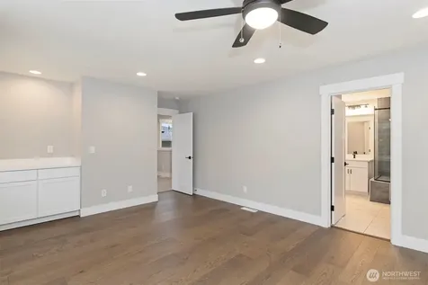 13045 75th Place S Seattle WA 98178