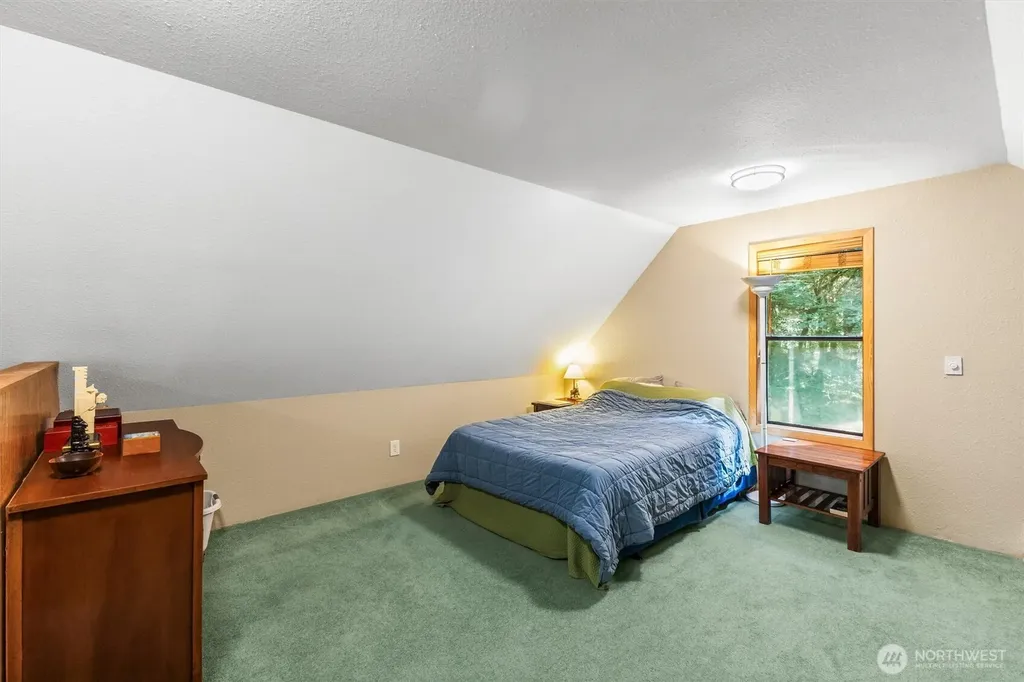 7082 Rainier Way Glacier WA 98244