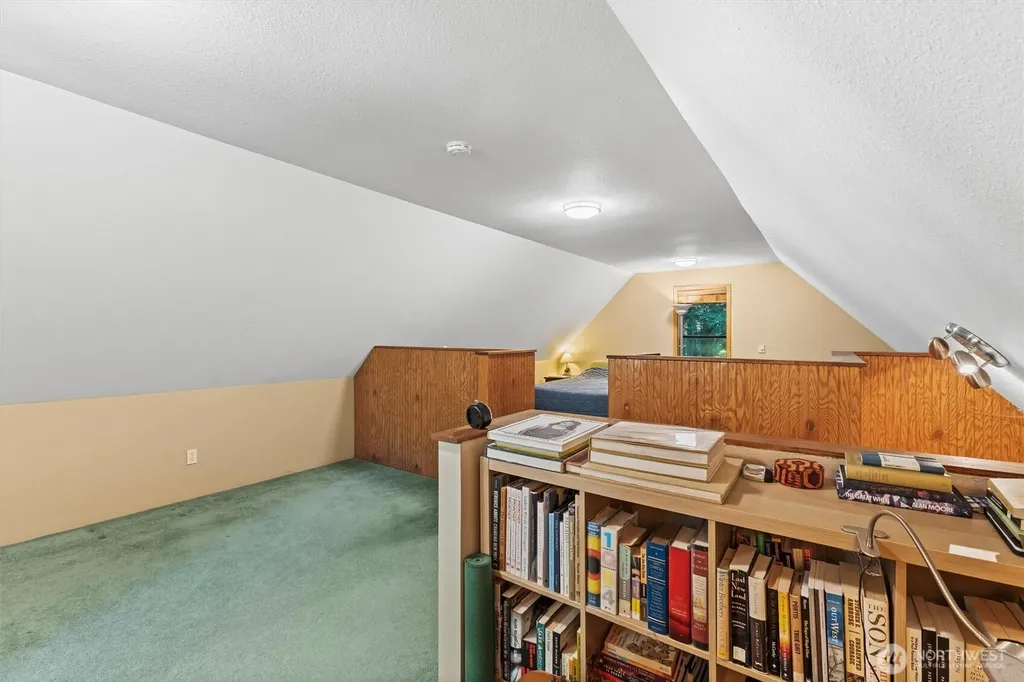 7082 Rainier Way Glacier WA 98244