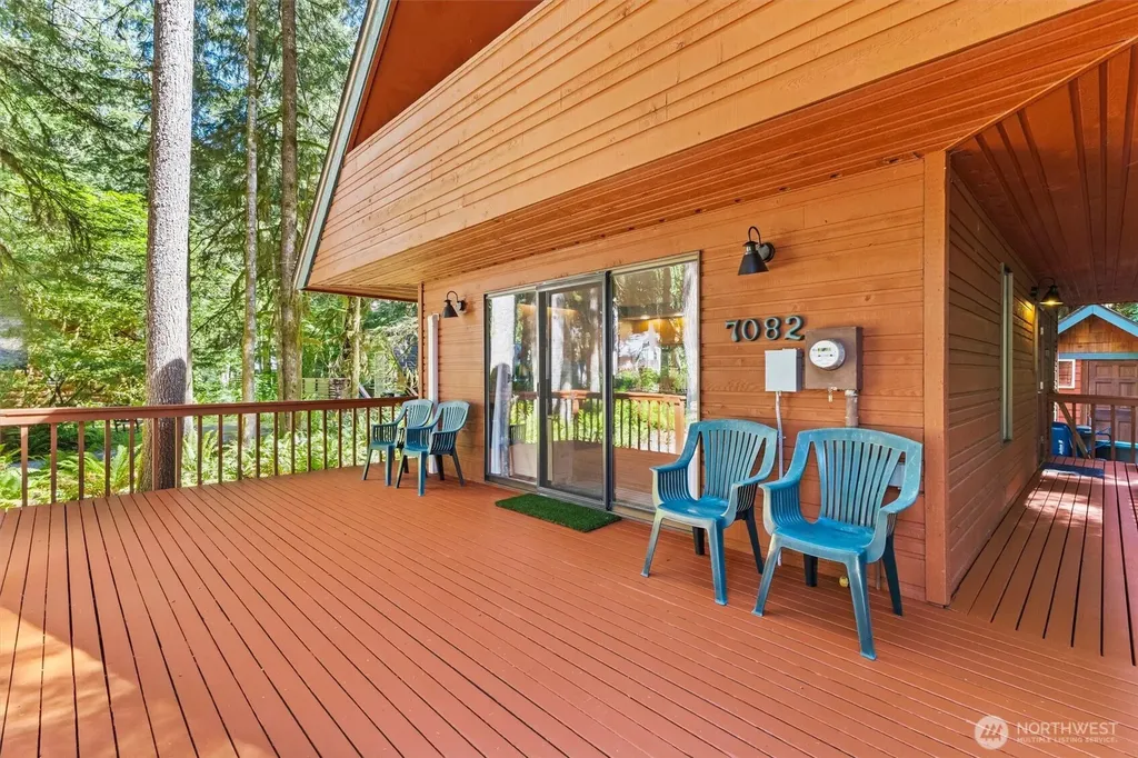 7082 Rainier Way Glacier WA 98244