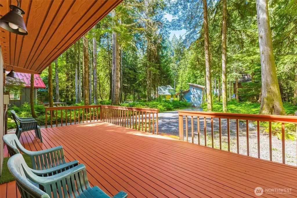 7082 Rainier Way Glacier WA 98244